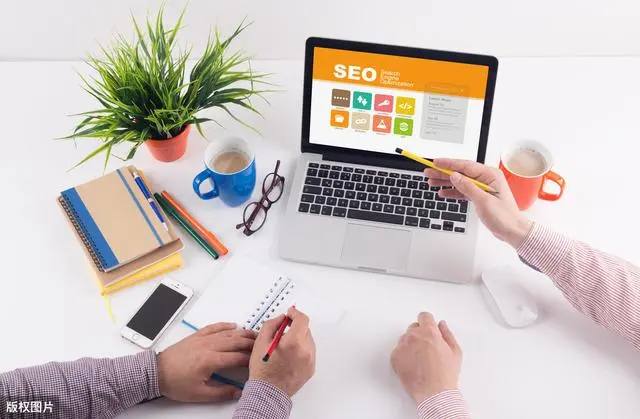 welcome下载中心女子耳骨增生自己用钳子剪掉